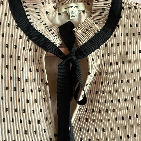 Blouse - Picture 6 of 6